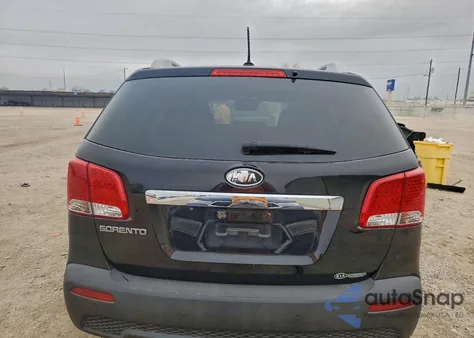 2012 Kia Sorento Base из США, поврежденный, VIN 5XYKT3A65CG190865